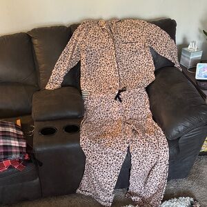 Victoria's Secret Pink Leopard Pajama Set